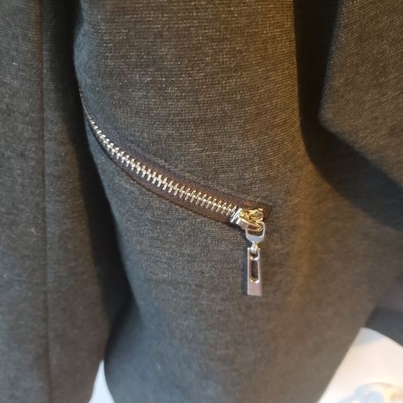 Ricki's - Picture 4 of 4